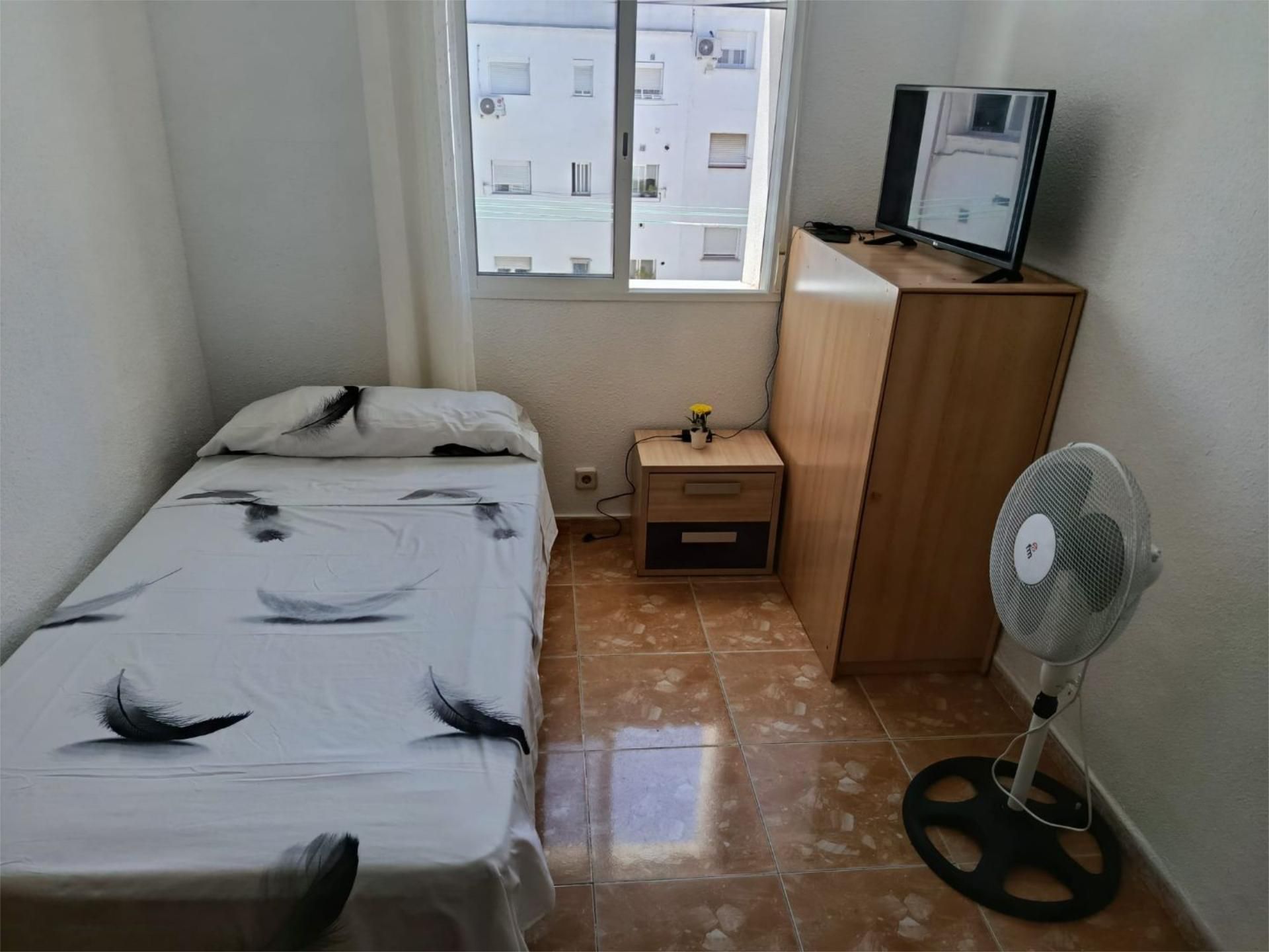 Bedroom of Flat to share in  Madrid Capital  with Terrace, Furnished and Balcony