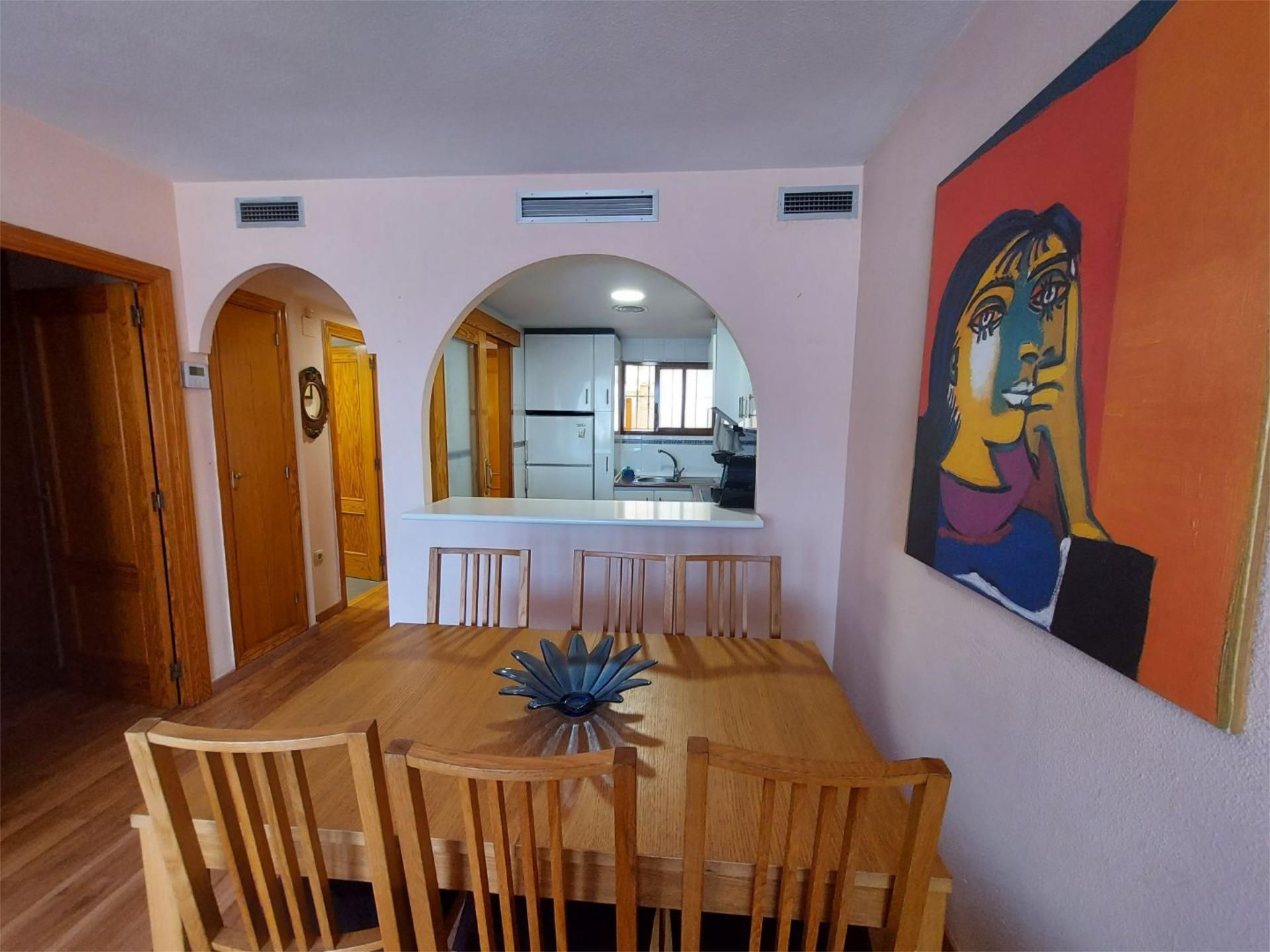 Comedor de Piso de alquiler en Torrevieja con Aire acondicionado, Jardín privado y Parquet