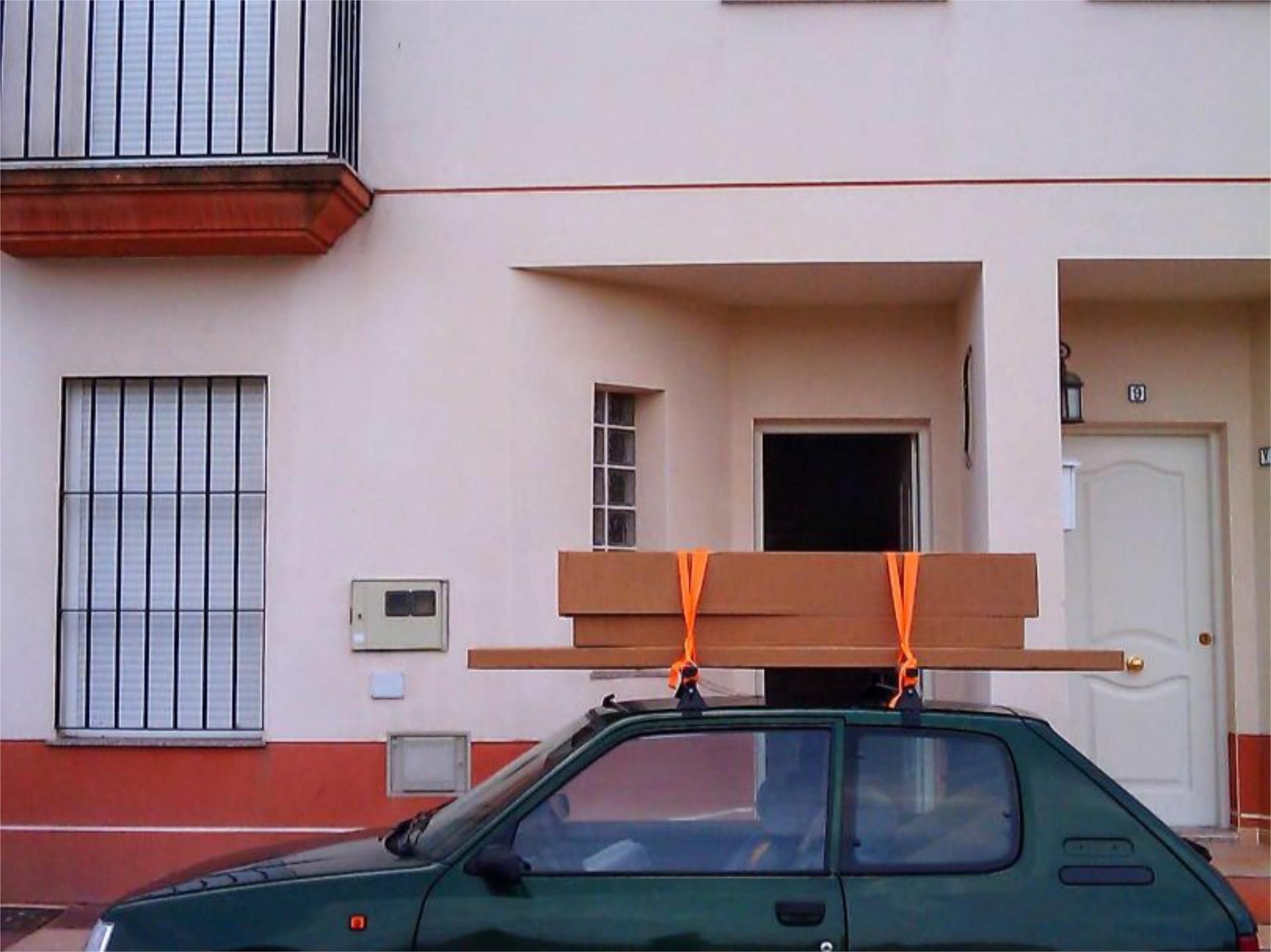 Vista exterior de Casa adosada en venda en Arroyomolinos de León