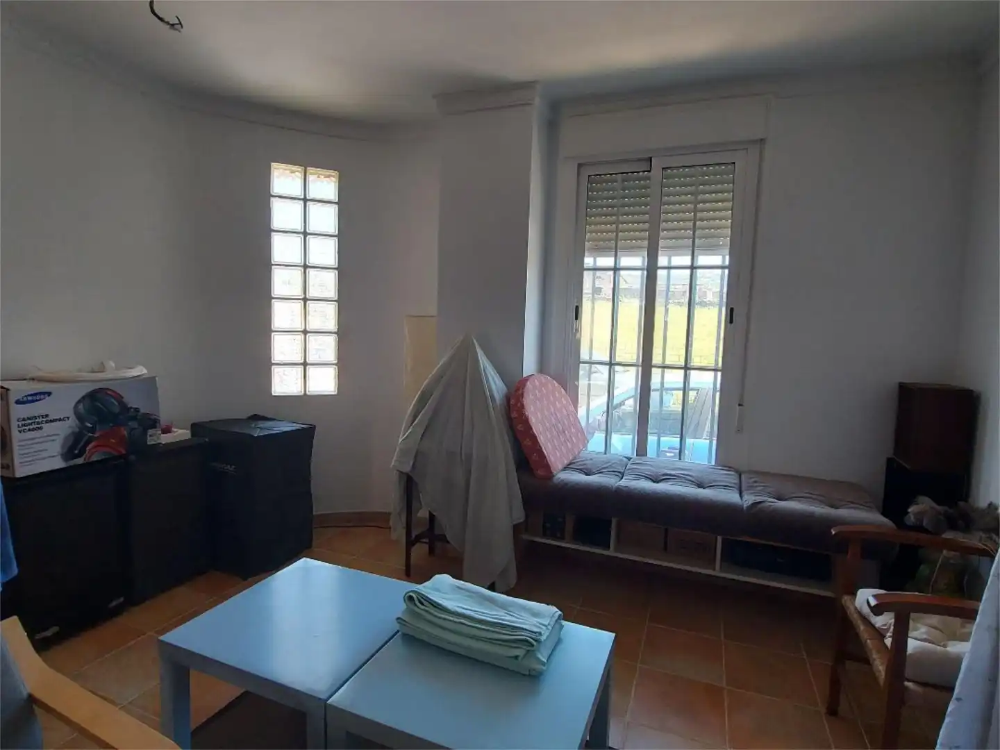 Casa adosada en venta en Calle Extremadura Trasera, 10, Arroyomolinos de León Sala de estar de Casa adosada en venta en Arroyomolinos de León con Amueblado