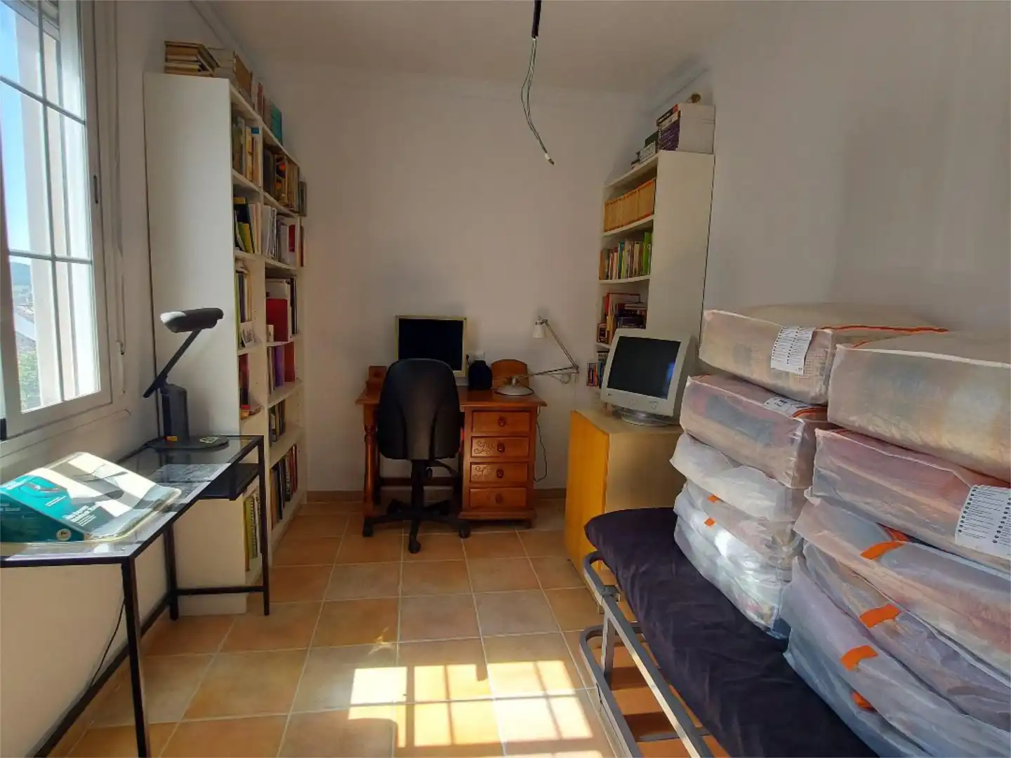 Casa adosada en venta en Calle Extremadura Trasera, 10, Arroyomolinos de León Casa adosada en venta en Arroyomolinos de León con Amueblado