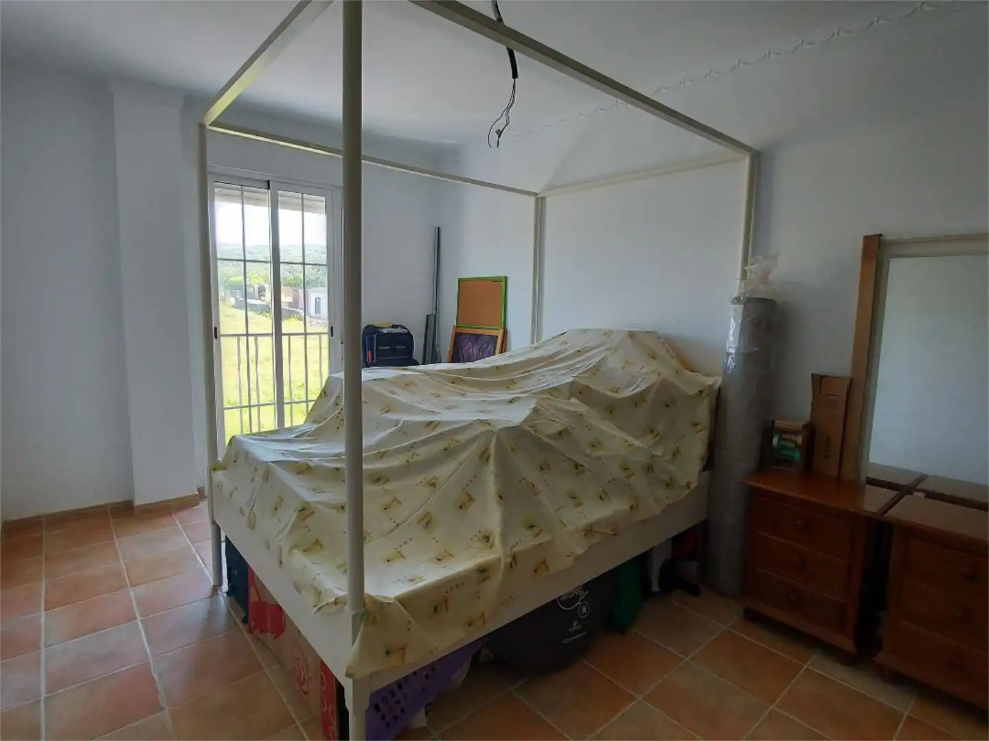 Casa adosada en venta en Calle Extremadura Trasera, 10, Arroyomolinos de León Habitación de Casa adosada en venta en Arroyomolinos de León con Amueblado