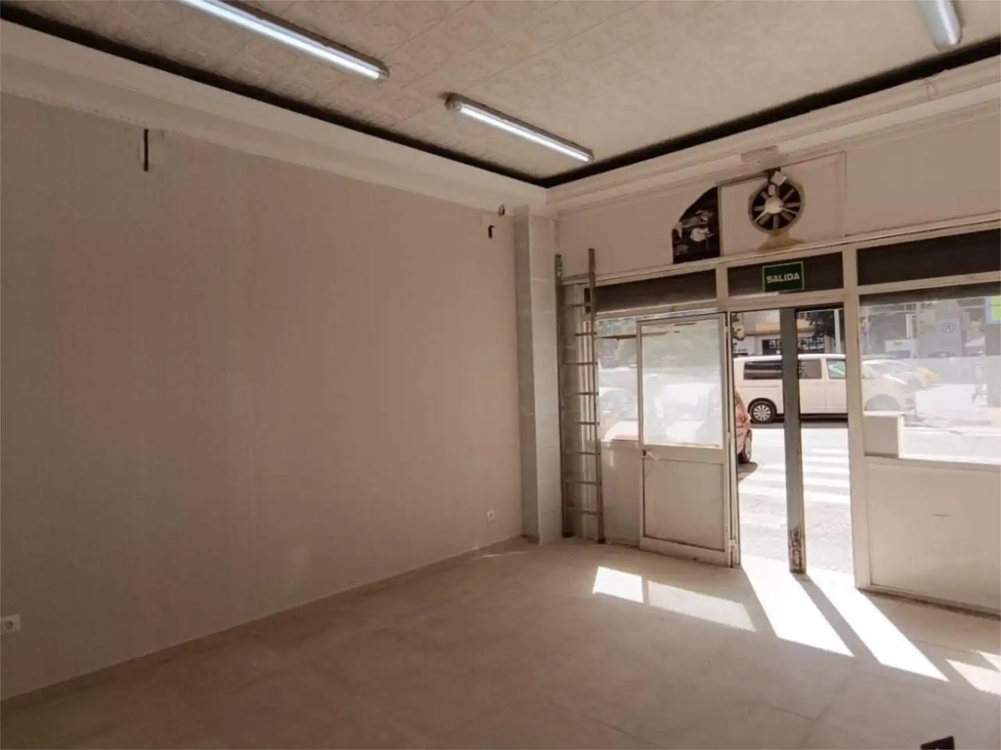 Flat for sale in Pasaje Aránzazu, 6, Los Castillejos - La Trinidad Flat for sale in Málaga with Air Conditioner and Furnished