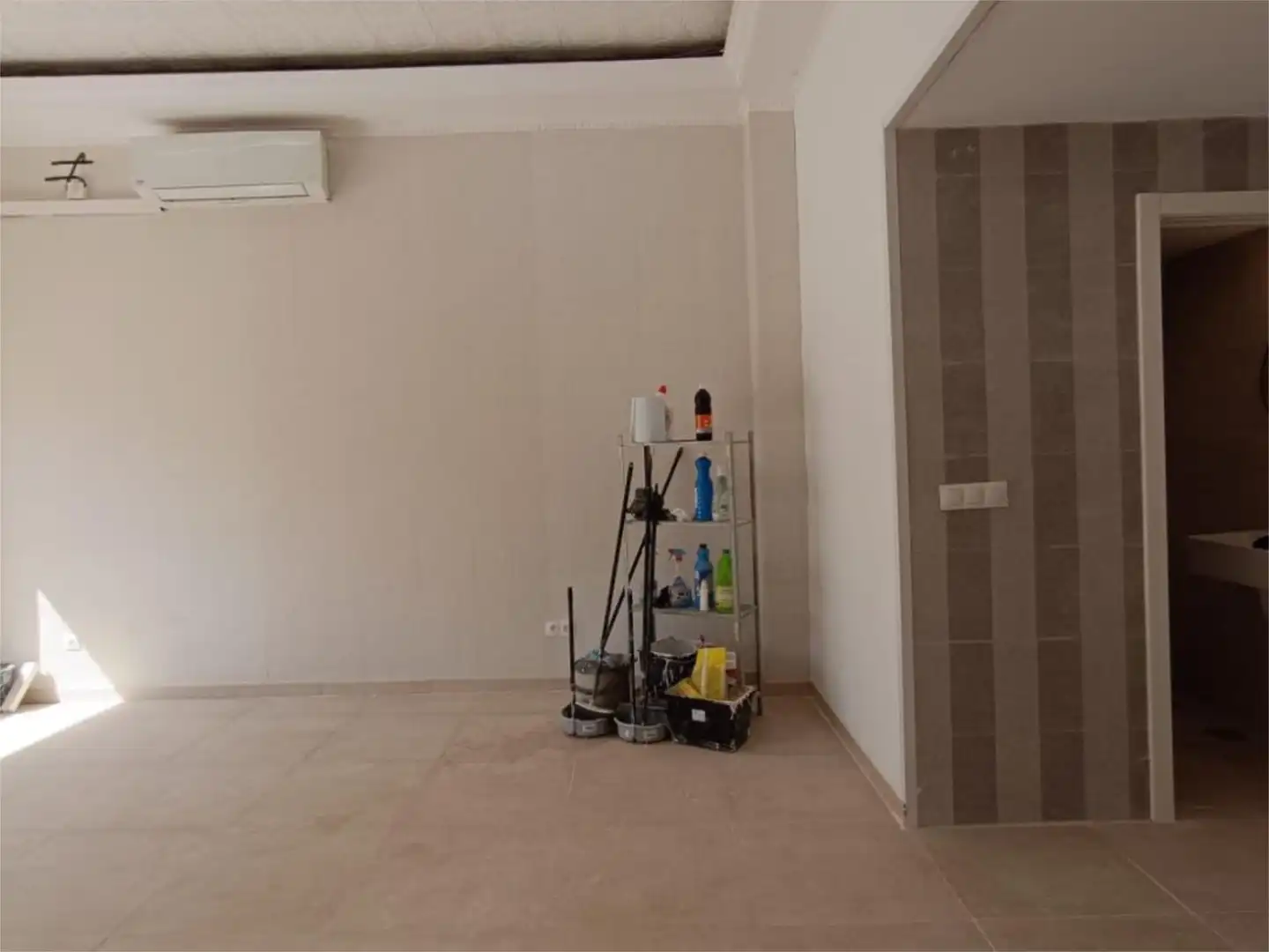 Flat for sale in Pasaje Aránzazu, 6, Los Castillejos - La Trinidad Flat for sale in Málaga with Air Conditioner and Furnished