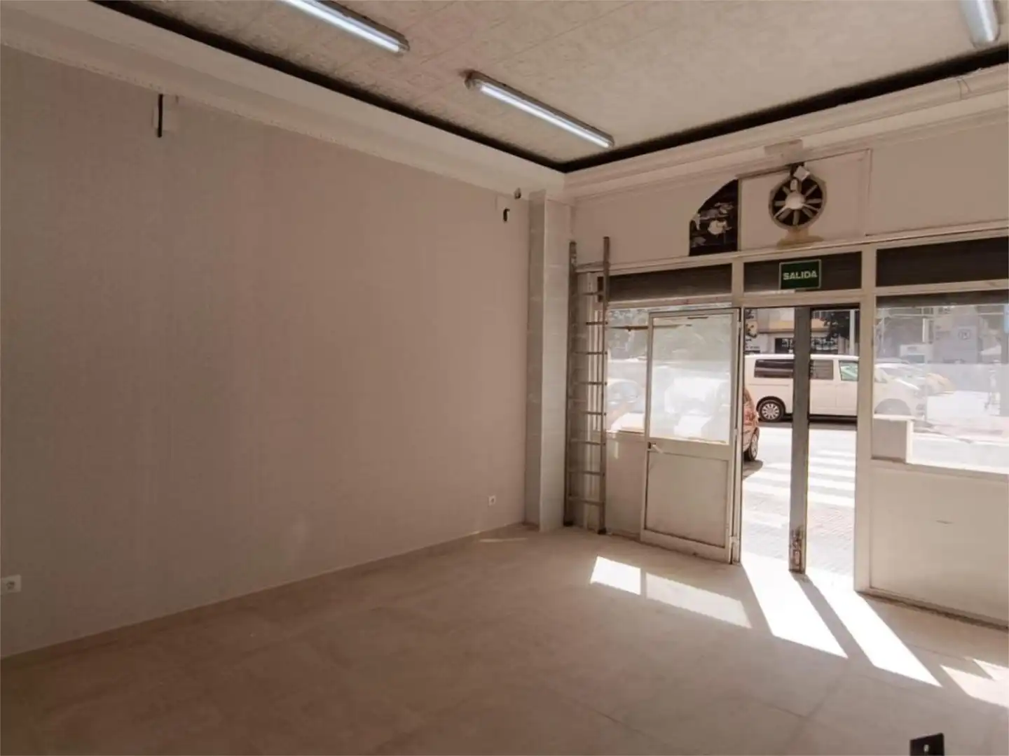 Flat for sale in Pasaje Aránzazu, 6, Los Castillejos - La Trinidad Flat for sale in Málaga with Air Conditioner and Furnished