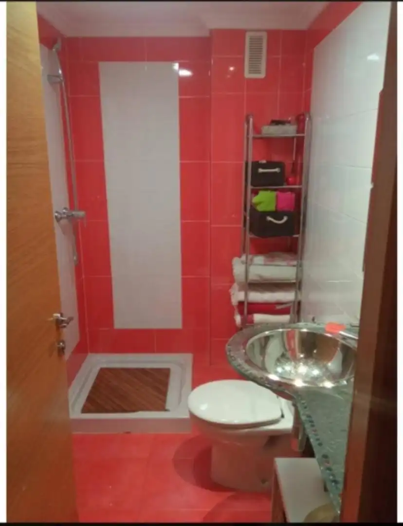 Piso en venta en Calle el Molino, 117, Caudete Baño de Piso en venta en Caudete con Aire acondicionado, Calefacción y Trastero
