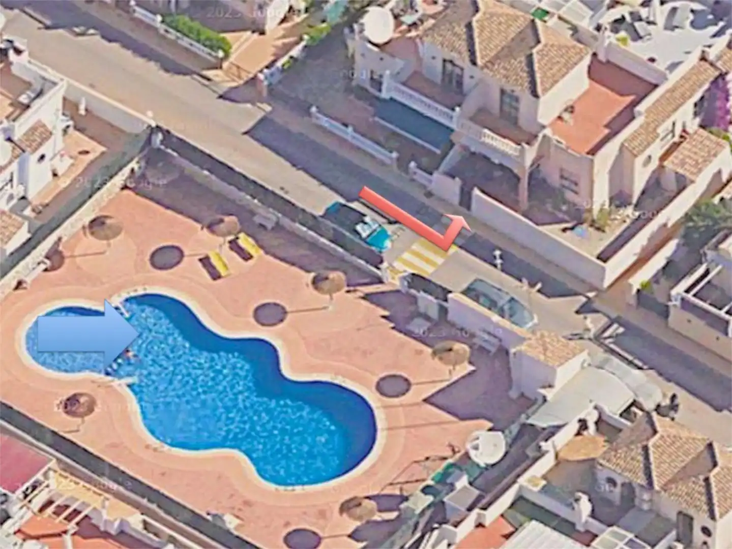 Pis en venda a Plaça H-1 Villa Rosa, 3, Los Balcones y los Altos Vista exterior de Pis en venda en Orihuela amb Aire condicionat, Jardí privat i Terrassa