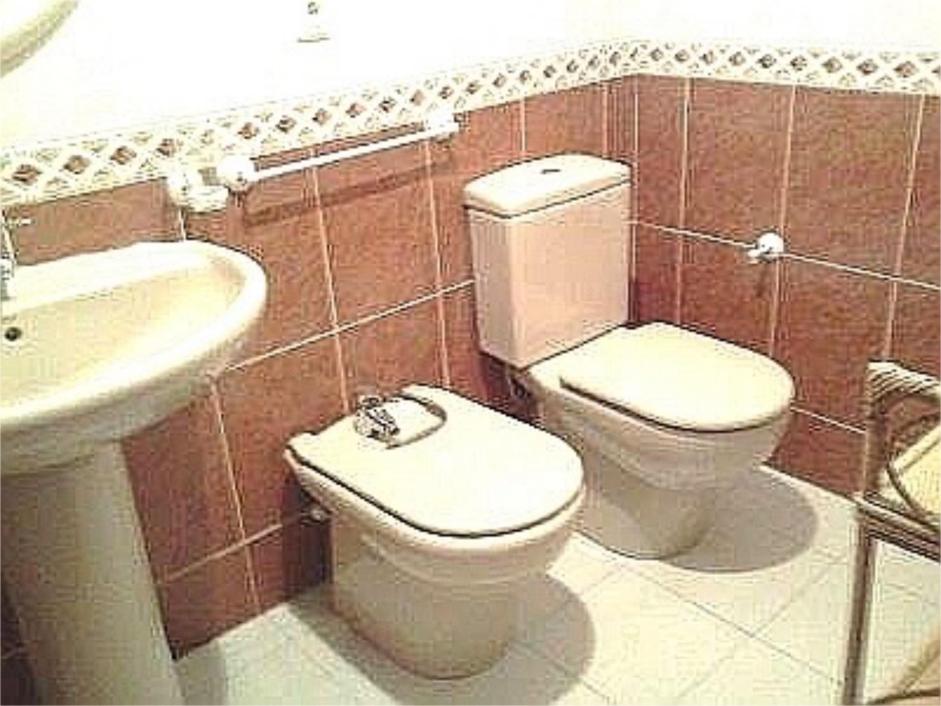 Piso para compartir en Calle Justino Flórez Llamas, 1, Belén - San Roque