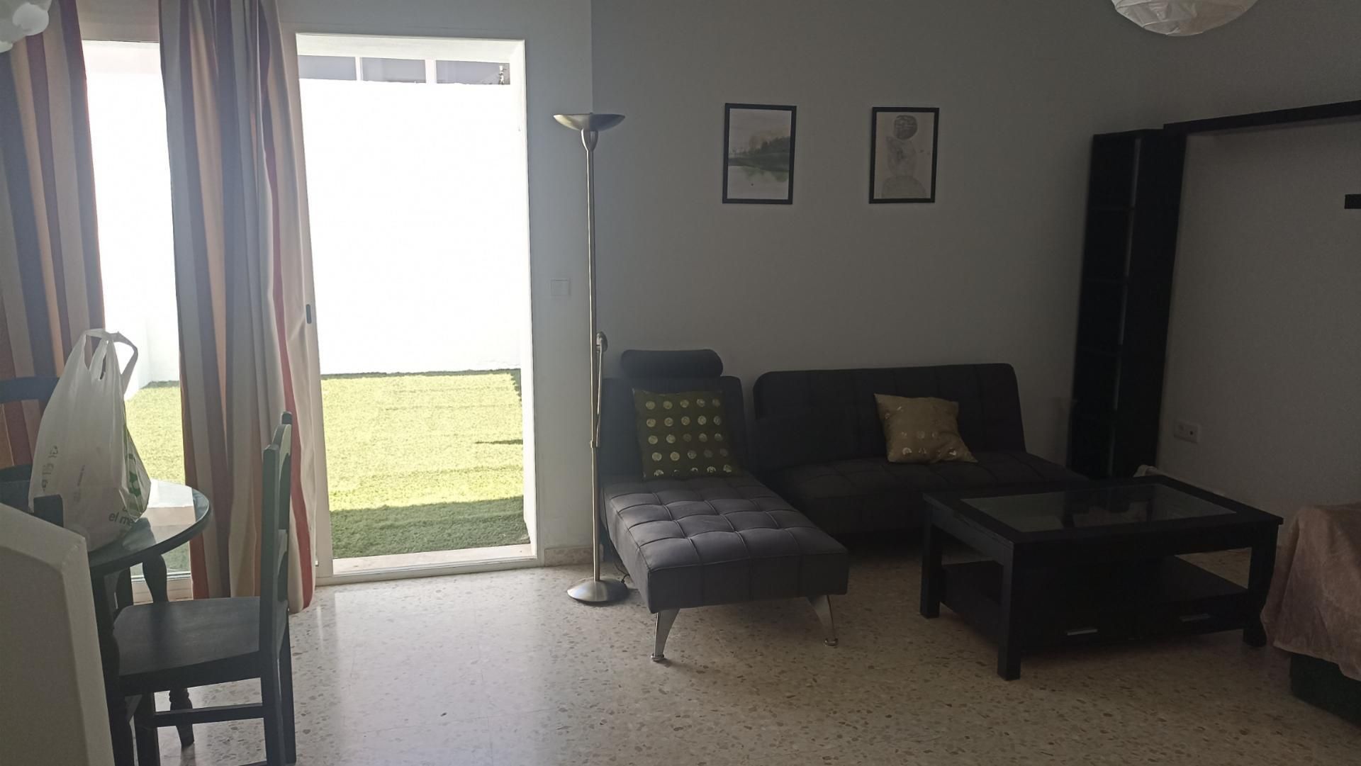 Living room of Single-family semi-detached to rent in Cortegana  with Storage room, Furnished and Oven