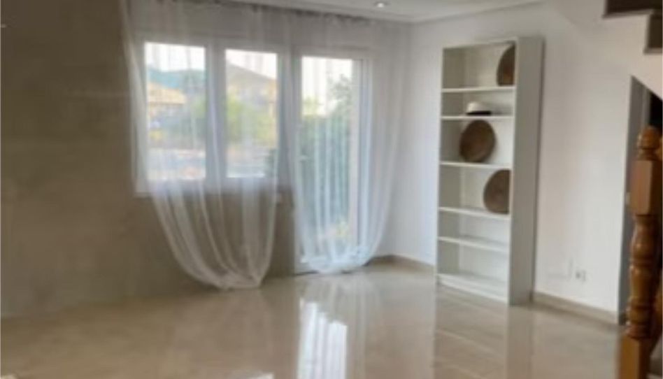 Piso en venta en Gran Vía de la Manga, 12, Entremares, La Manga del Mar Menor - imagen 1 Foto 1 de Piso en venta en Gran Vía de la Manga, 12, Entremares, La Manga del Mar Menor