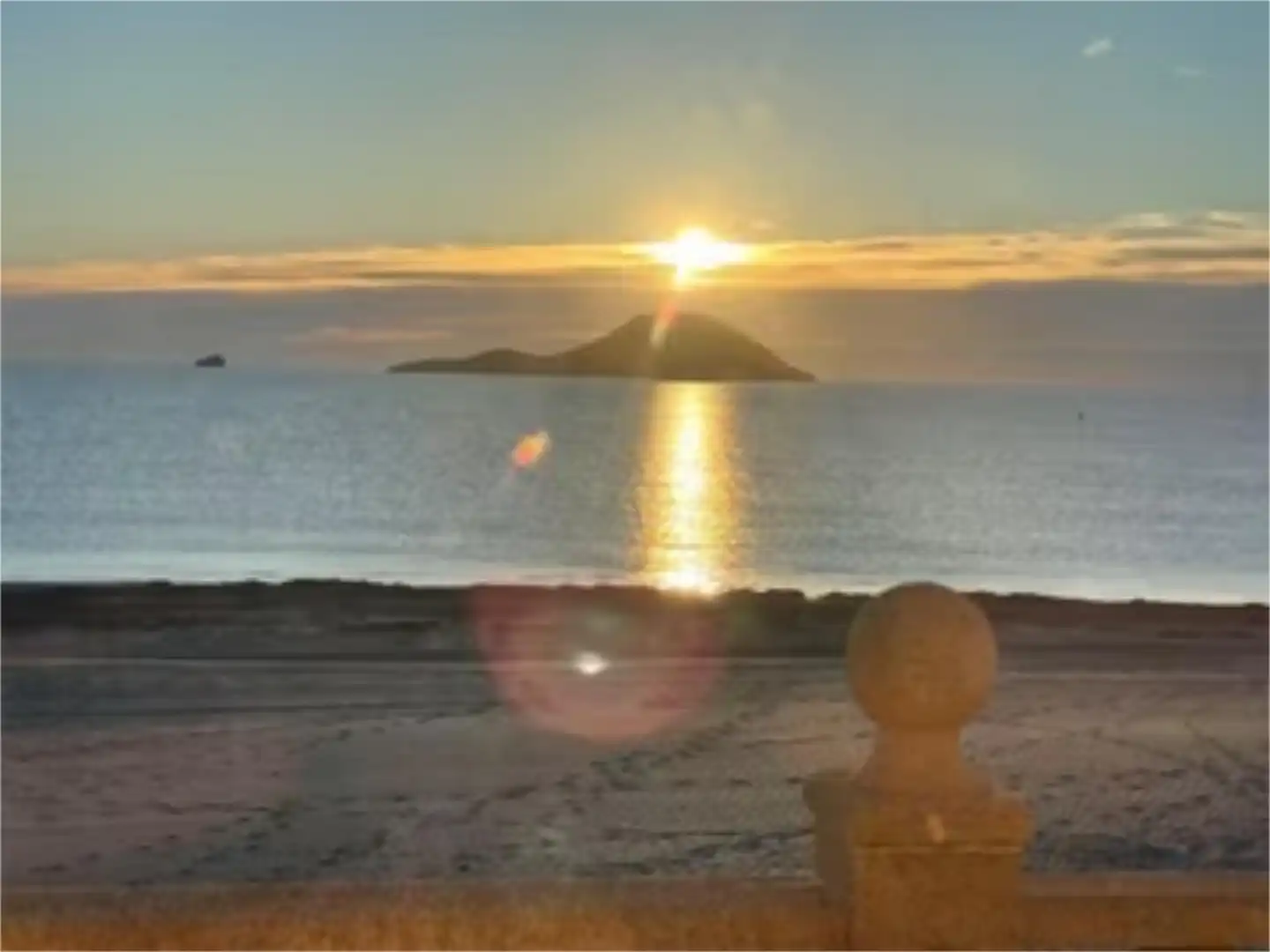 Piso en venta en Gran Vía de la Manga, 12, Entremares Vista exterior de Piso en venta en La Manga del Mar Menor con Aire acondicionado, Calefacción y Jardín privado
