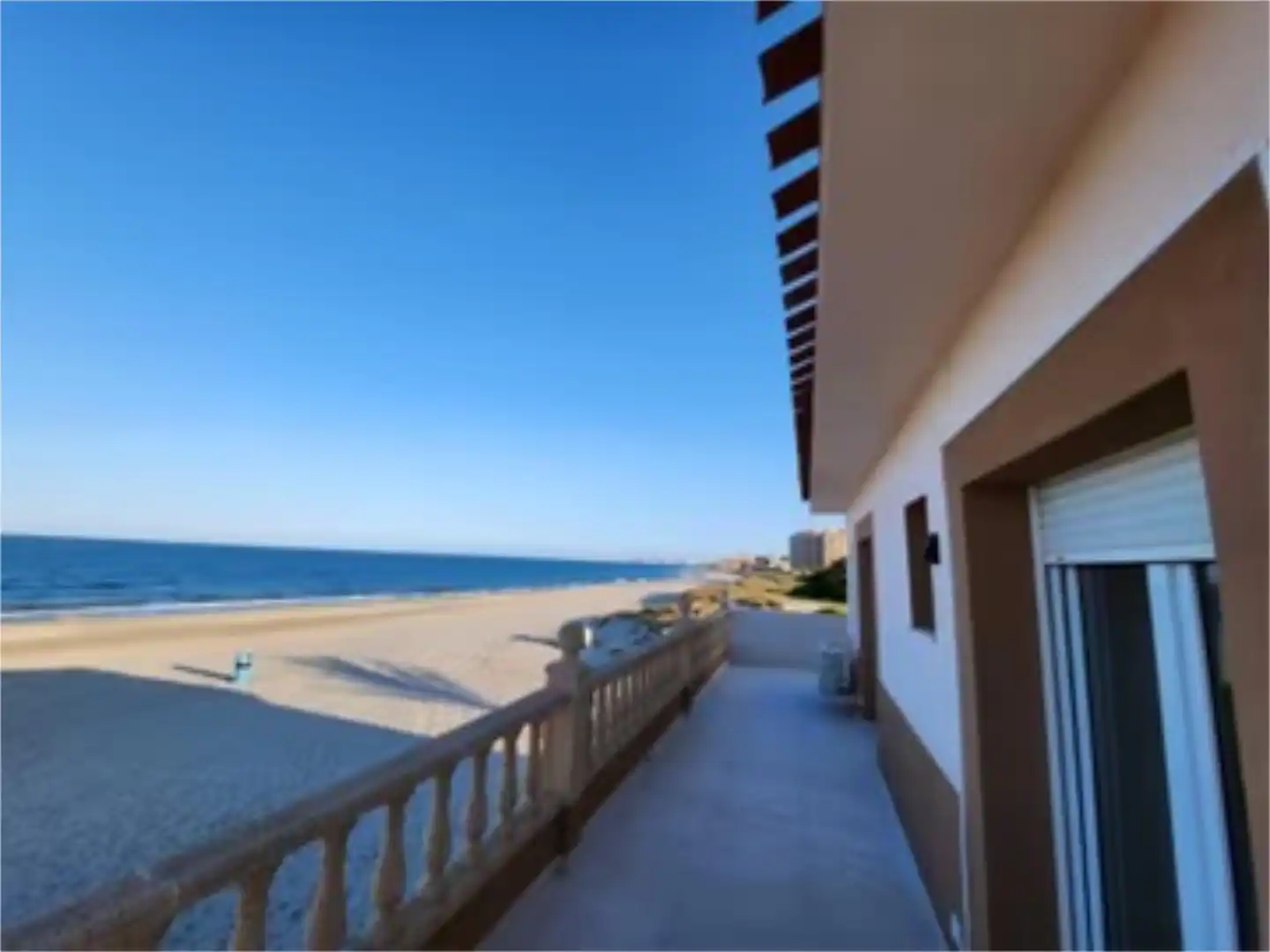 Piso en venta en Gran Vía de la Manga, 12, Entremares Piso en venta en La Manga del Mar Menor con Aire acondicionado, Calefacción y Jardín privado