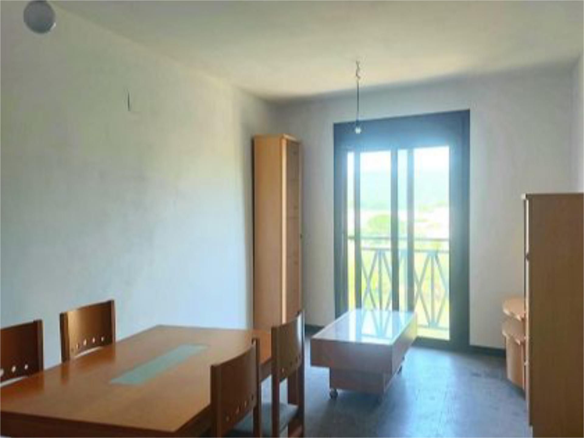 Comedor de Piso de alquiler en Móra la Nova con Calefacción, Parquet y Terraza
