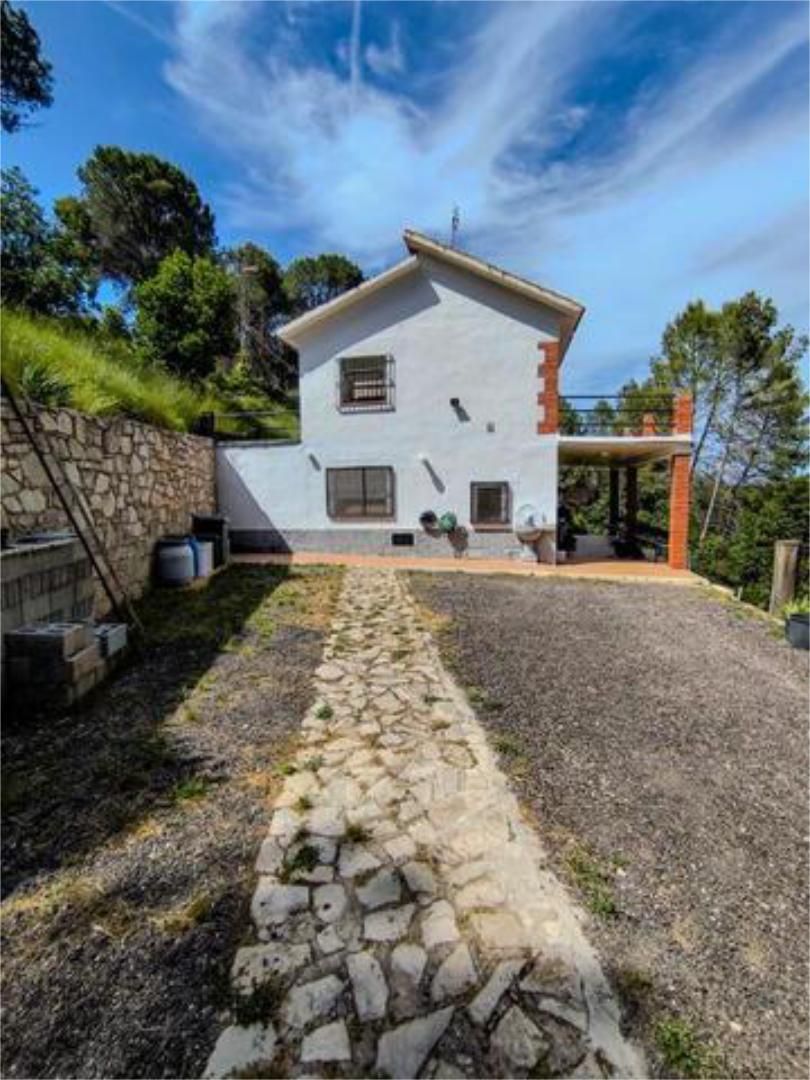 Single-family semi-detached for sale in Castellfollit del Boix