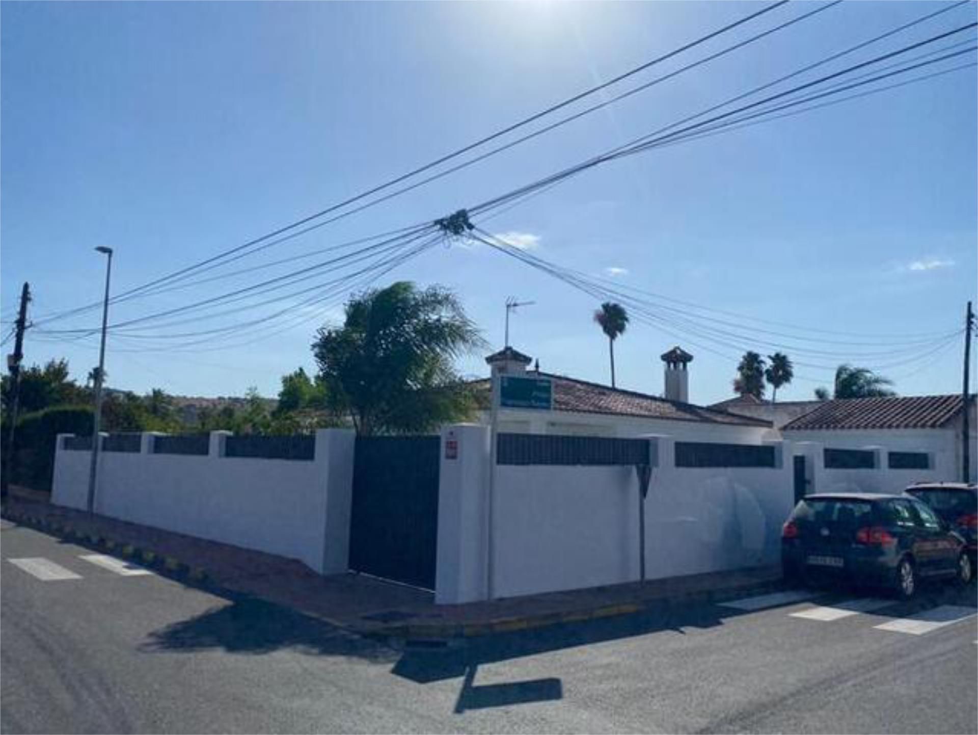 Vista exterior de Casa adosada de lloguer en Arcos de la Frontera amb Calefacció, Jardí privat i Piscina