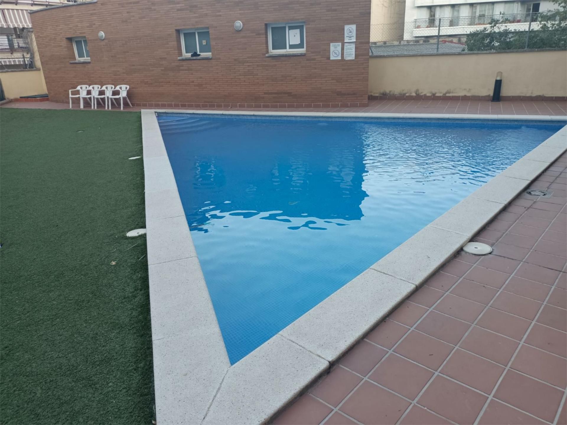 Piscina de Pis en venda en La Garriga amb Aire condicionat, Terrassa i Piscina