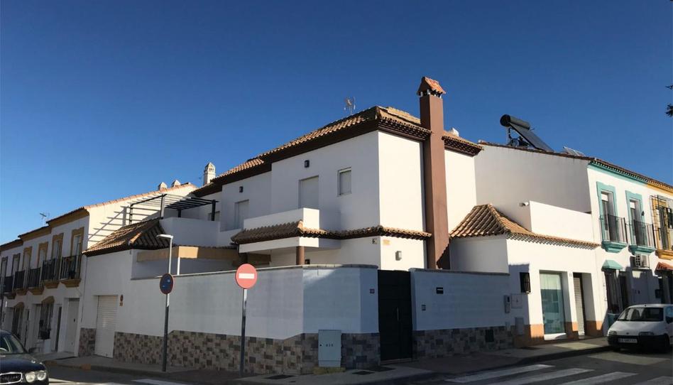 Casa o xalet en venda a Calle Carretera de Lora, 1, Cantillana, Sevilla - imatge 1 Foto 1 de Casa o xalet en venda a Calle Carretera de Lora, 1, Cantillana, Sevilla
