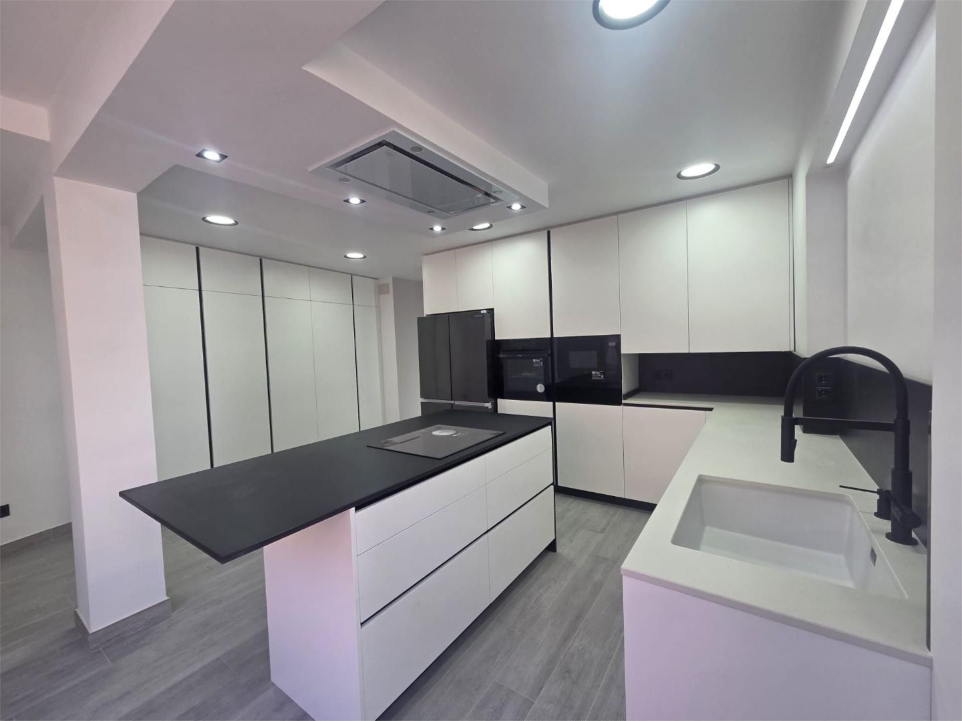 Cocina de Piso en venta en Palencia Capital