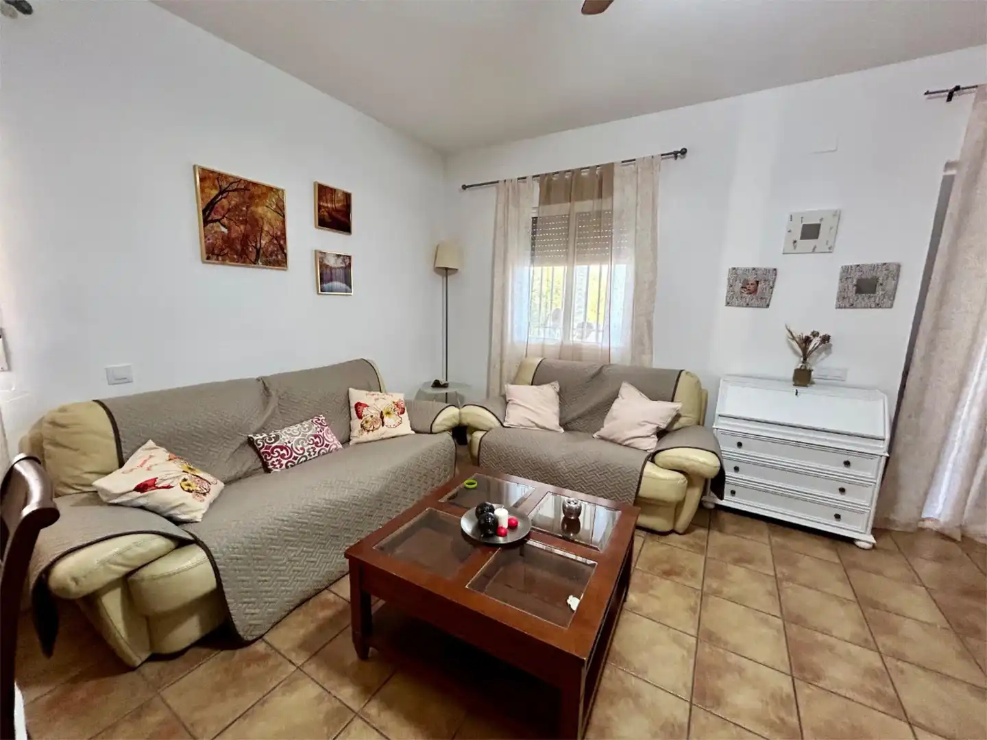 Sala d'estar de Finca rústica en venda en Don Álvaro amb Moblat