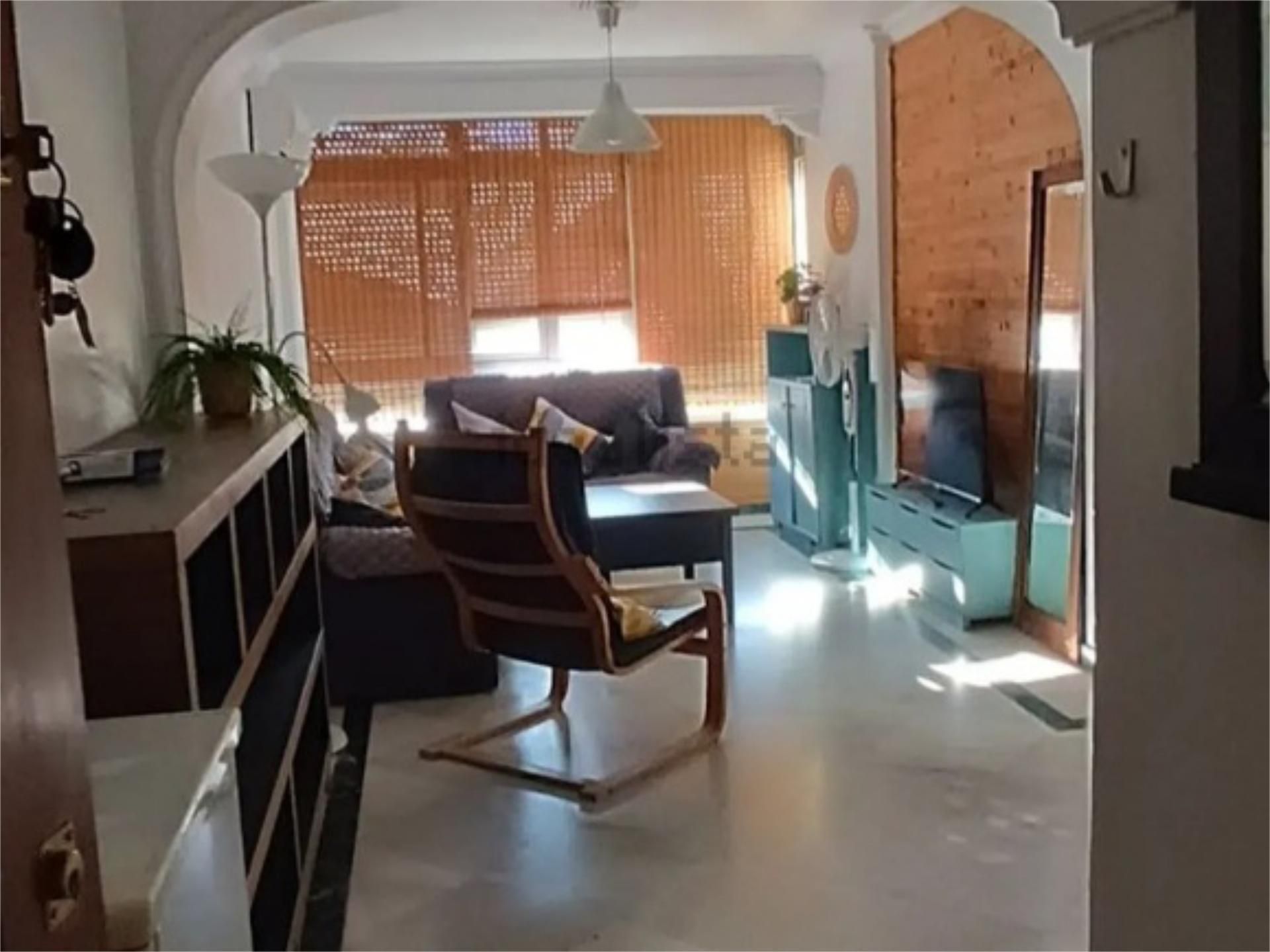 Sala d'estar de Pis en venda en Jerez de la Frontera amb Aire condicionat i Moblat