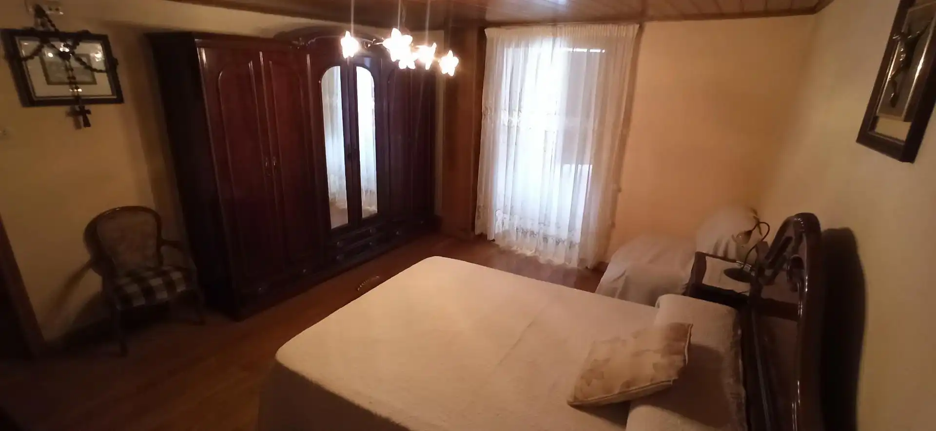 Dormitori de Casa o xalet en venda en Agolada amb Jardí privat, Parquet i Moblat