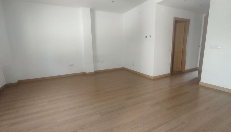 Photo 1 of Flat for sale in Avenida Juan Pablo II, 53, Sur, Badajoz