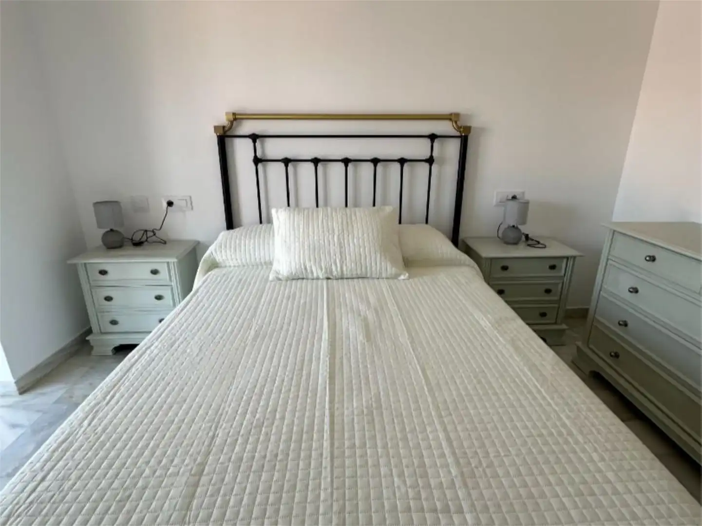 Room in Calle Traviesas, 10, Chapín - Campus Universitario - Navinco Room in Calle Traviesas, 10, Chapín - Campus Universitario - Navinco