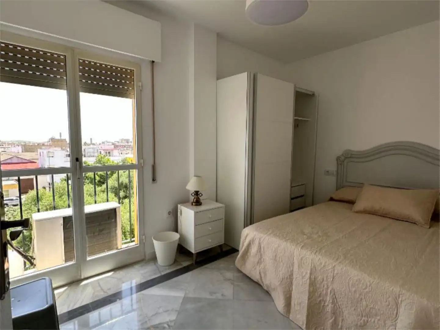 Room in Calle Traviesas, 10, Chapín - Campus Universitario - Navinco Room in Calle Traviesas, 10, Chapín - Campus Universitario - Navinco