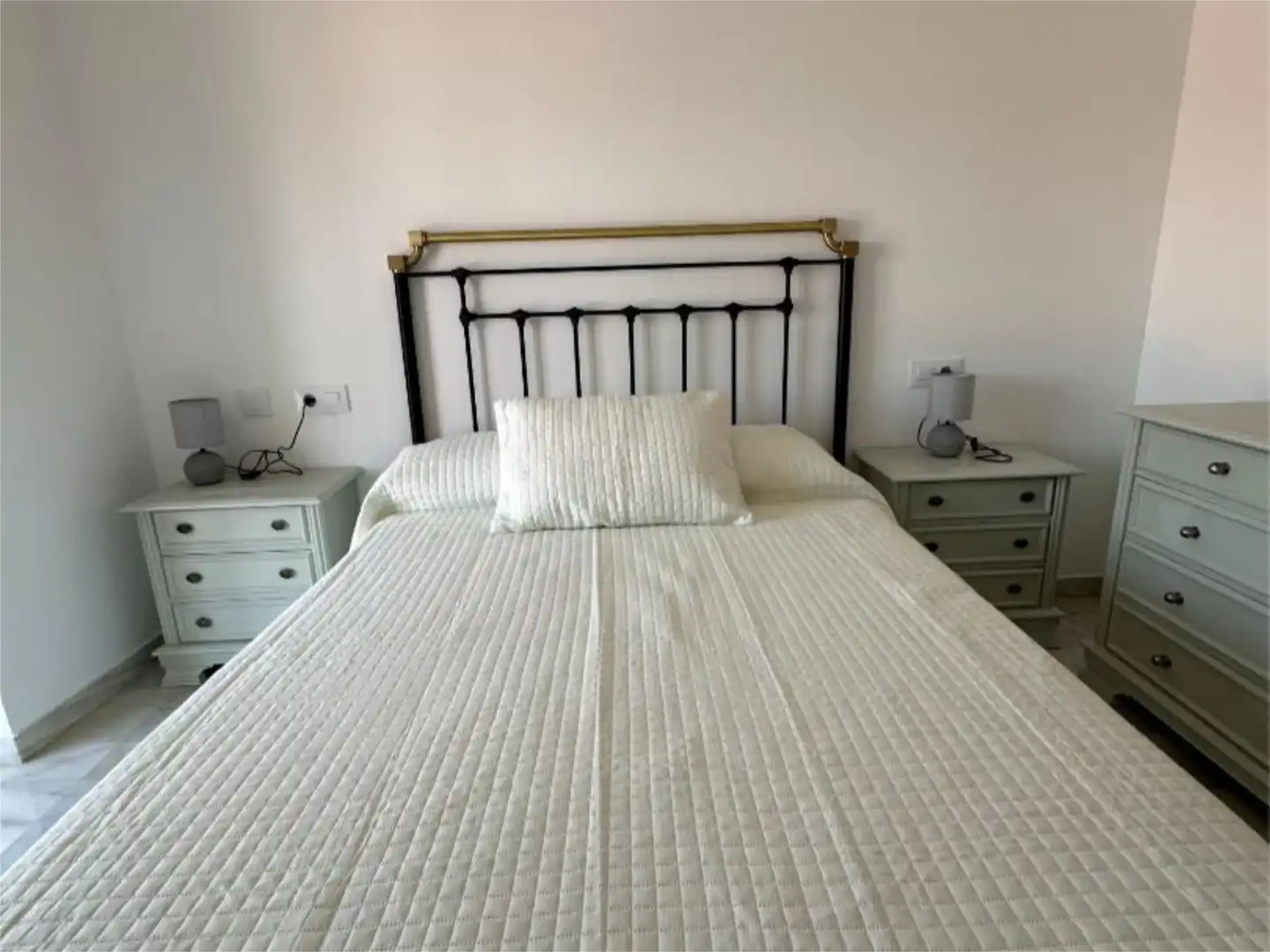 Room in Calle Traviesas, 10, Chapín - Campus Universitario - Navinco Room in Calle Traviesas, 10, Chapín - Campus Universitario - Navinco