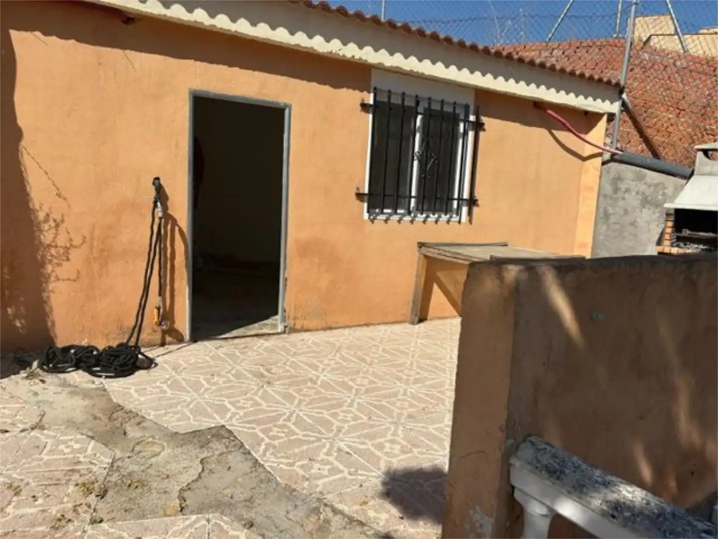 Wohnung zum Verkauf in Calle Italia, 1, Colmenar de Oreja Außenansicht von Wohnung zum Verkauf in Colmenar de Oreja mit Heizung, Privatgarten und Terrasse