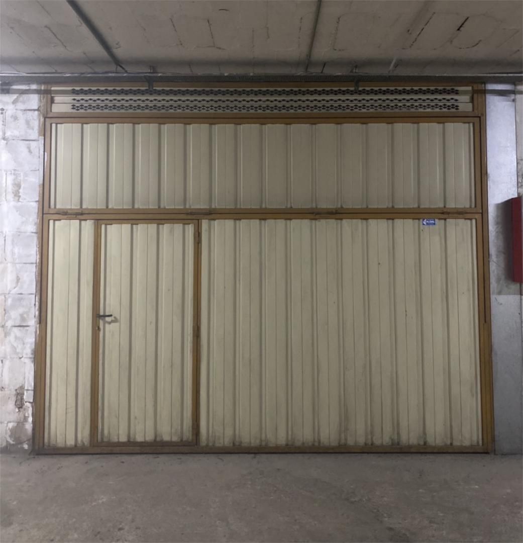 Vista exterior de Garatge de lloguer en Santander