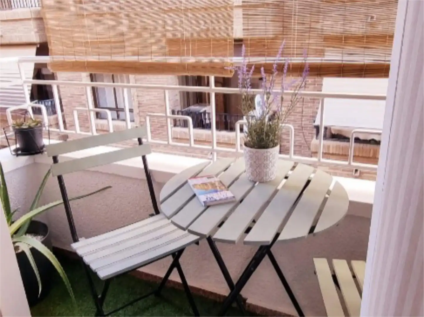 Flat for rent in Carrer Joan Miró, 1, Carrús Oeste Terrace of Flat for rent in Elche / Elx with Air Conditioner, Heating and Parquet flooring