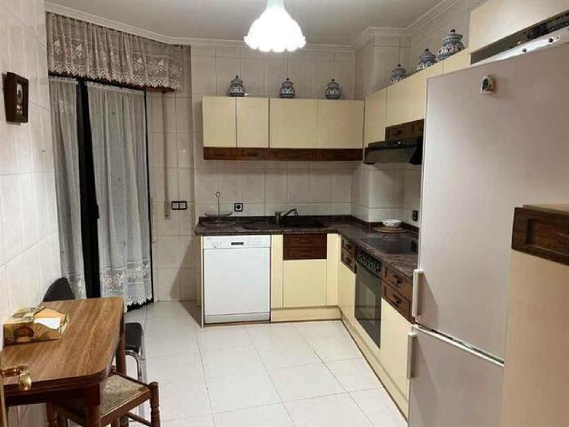 Kitchen of Apartment to rent in Astorga  with Heating, Terrace and Furnished