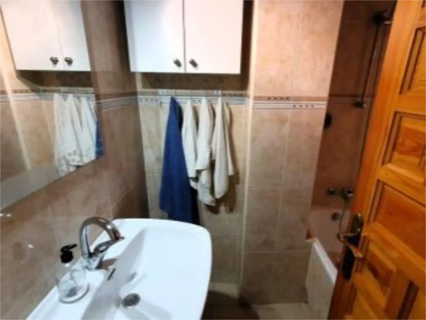 Wohnung zum Verkauf in Avenida Alfredo Nobel, 115, Cabo Cervera Badezimmer von Wohnung zum Verkauf in Torrevieja mit Klimaanlage, Heizung und Privatgarten