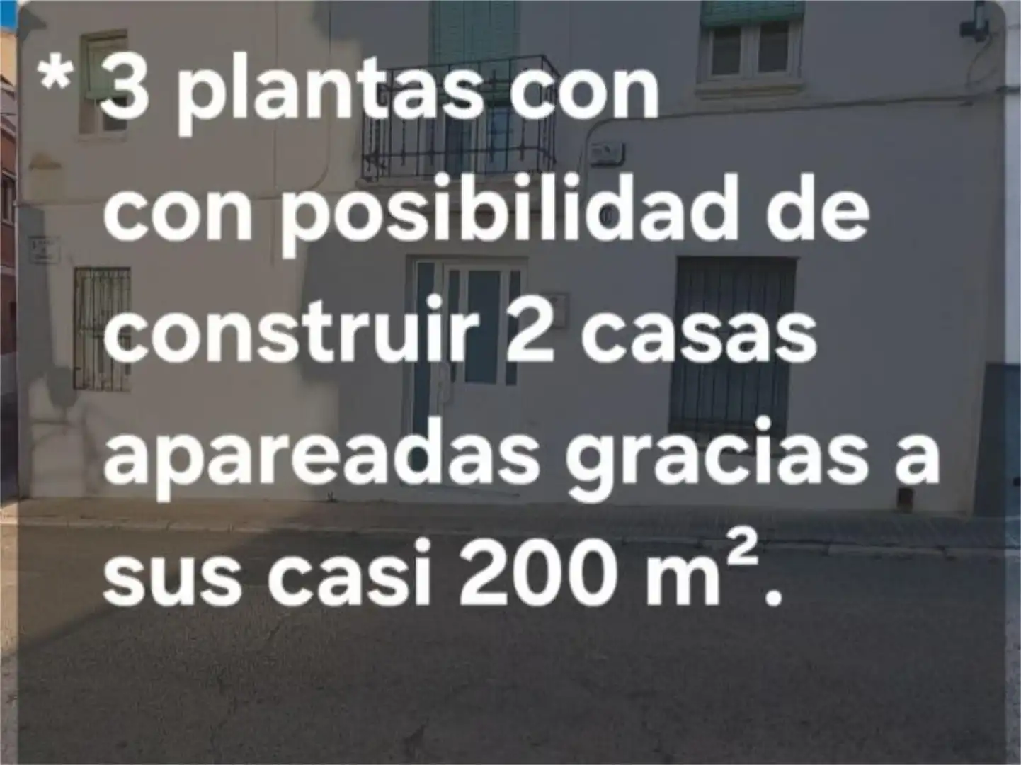 Casa o chalet en venta en Plaça Santa Maria, 3, El Castell de Cubelles Parking de Casa o chalet en venta en Cubelles con Terraza y Balcón