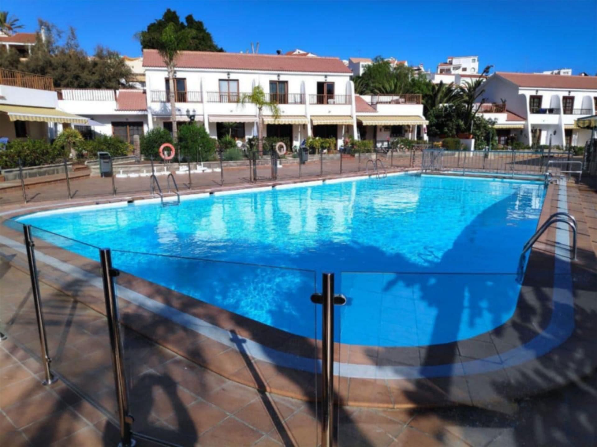 Swimming pool of Duplex for sale in San Bartolomé de Tirajana  with Air Conditioner, Terrace and Storage room