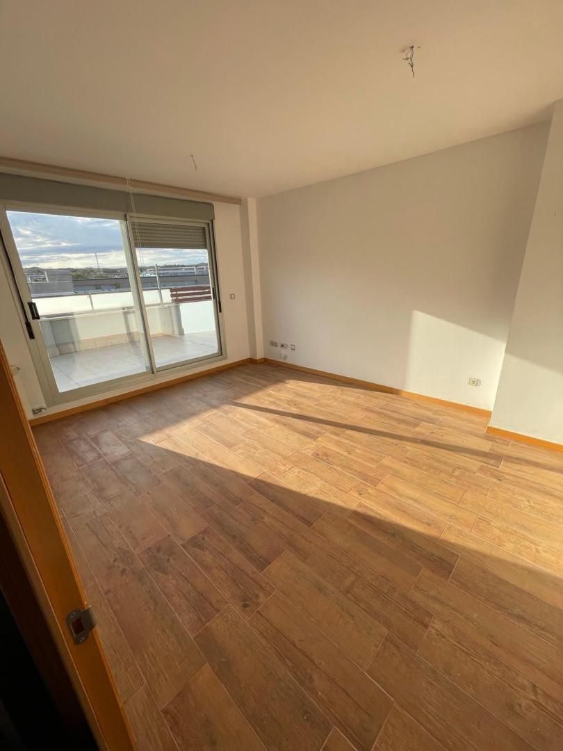 Pis en venda a Calle Monasterio de San Juan de la Peña, 1, Cuarte de Huerva Dormitori de Pis en venda en Cuarte de Huerva amb Calefacció, Jardí privat i Parquet