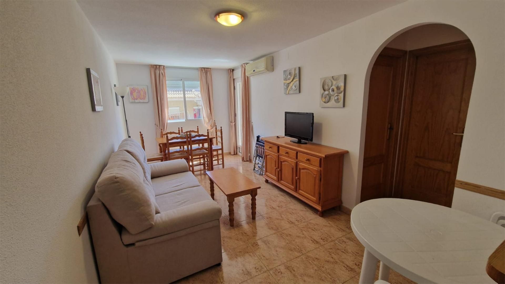 Living room of Flat to rent in Torrevieja  with Air Conditioner, Heating and Furnished