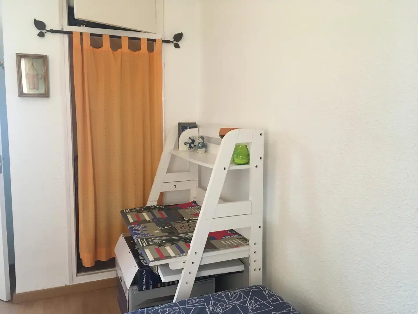 Pis de lloguer a Calle Almeria, 22, Playa de la Concha Dormitori de Pis de lloguer en Oropesa del Mar / Orpesa amb Calefacció, Jardí privat i Parquet