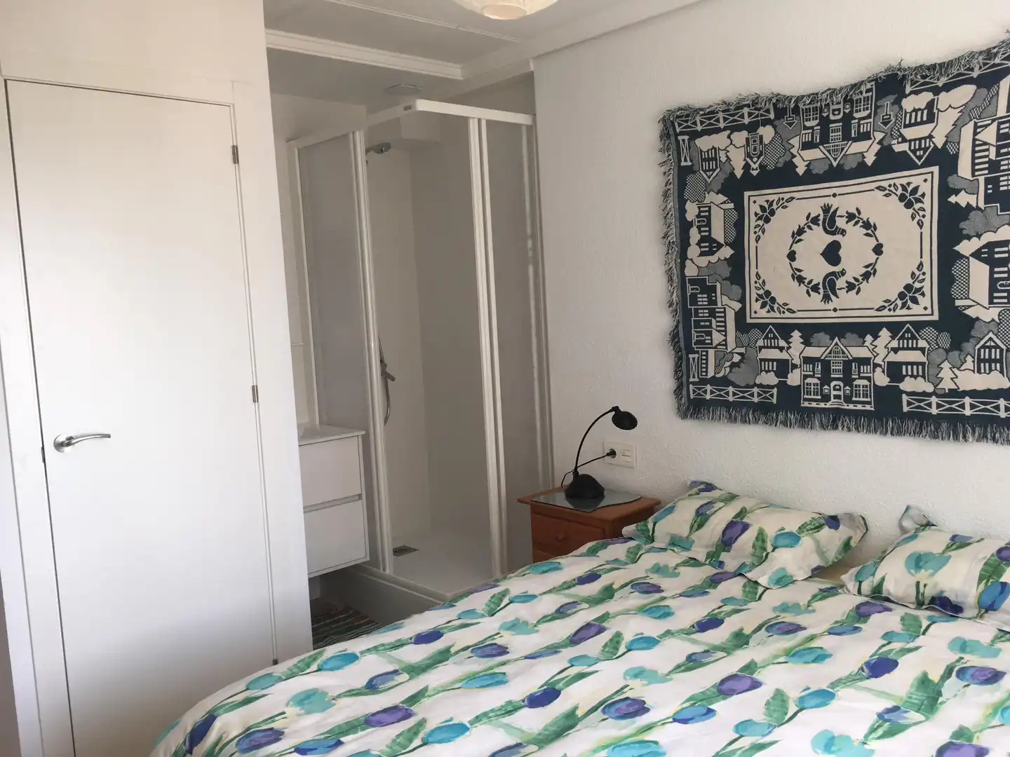 Pis de lloguer a Calle Almeria, 22, Playa de la Concha Dormitori de Pis de lloguer en Oropesa del Mar / Orpesa amb Calefacció, Jardí privat i Parquet