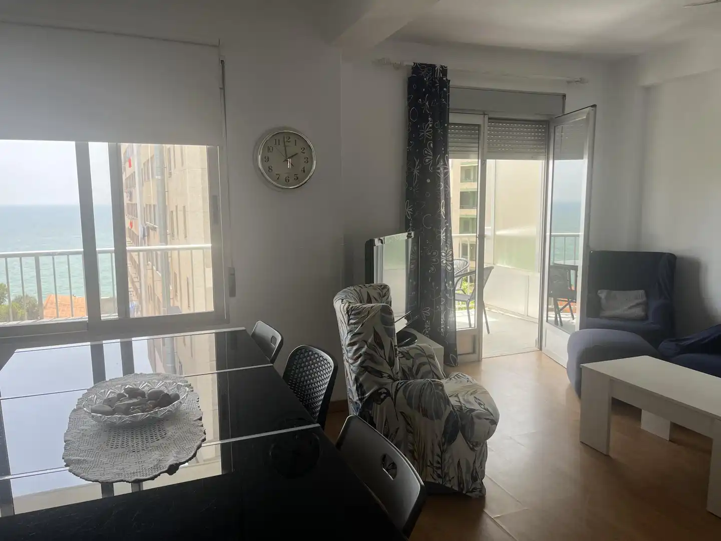 Pis de lloguer a Calle Almeria, 22, Playa de la Concha Dormitori de Pis de lloguer en Oropesa del Mar / Orpesa amb Calefacció, Jardí privat i Parquet