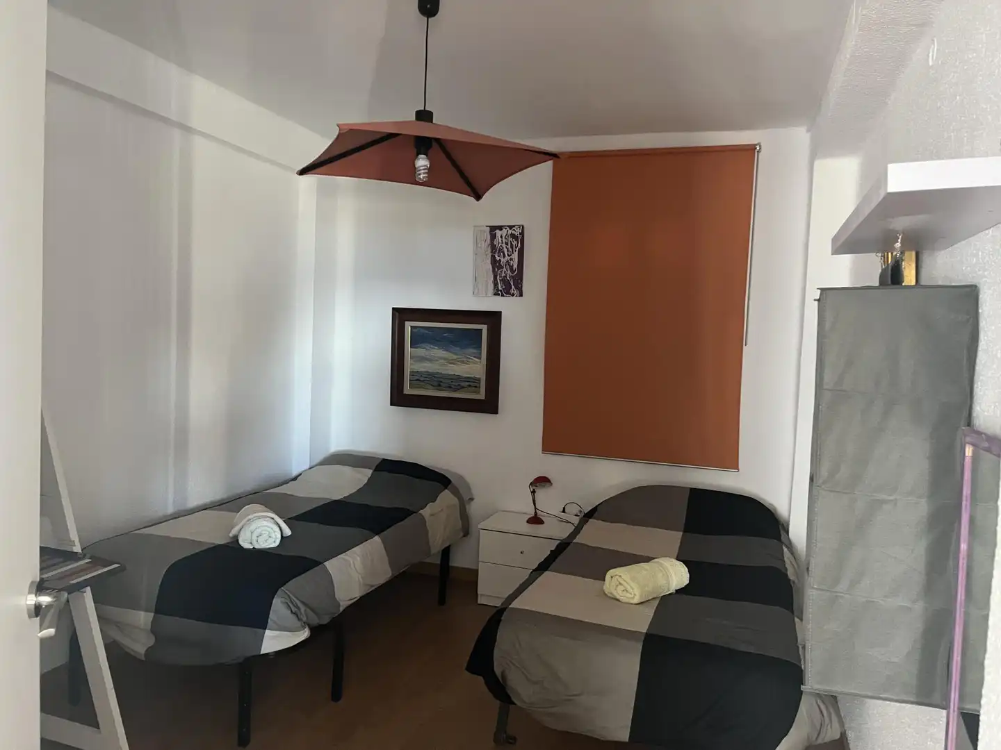 Pis de lloguer a Calle Almeria, 22, Playa de la Concha Dormitori de Pis de lloguer en Oropesa del Mar / Orpesa amb Calefacció, Jardí privat i Parquet
