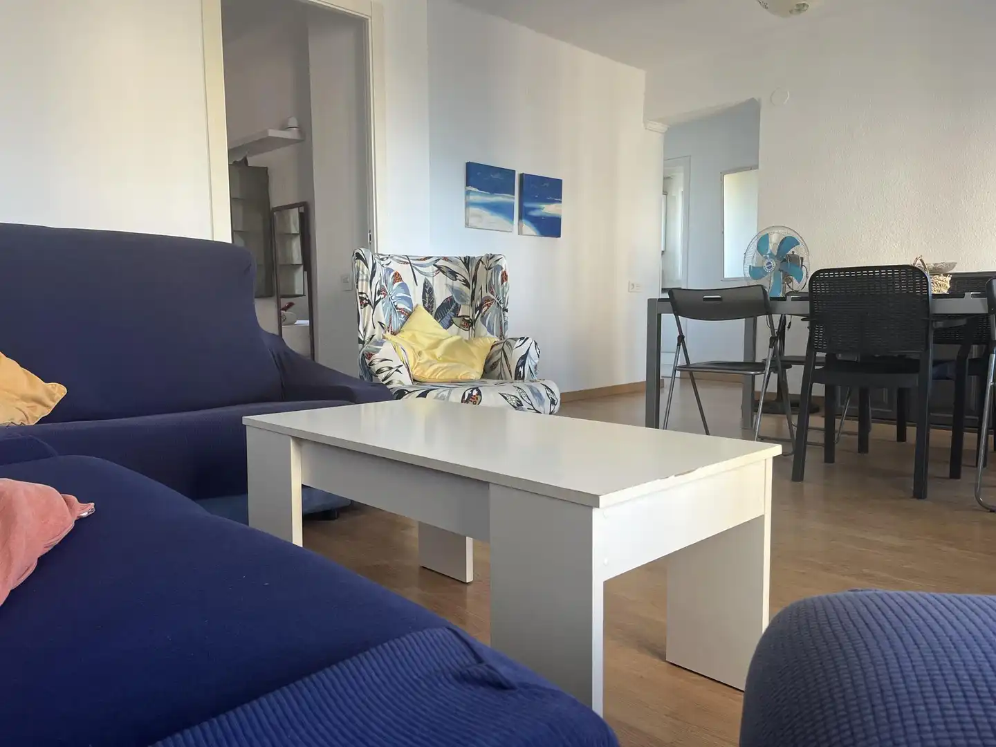 Pis de lloguer a Calle Almeria, 22, Playa de la Concha Sala d'estar de Pis de lloguer en Oropesa del Mar / Orpesa amb Calefacció, Jardí privat i Parquet