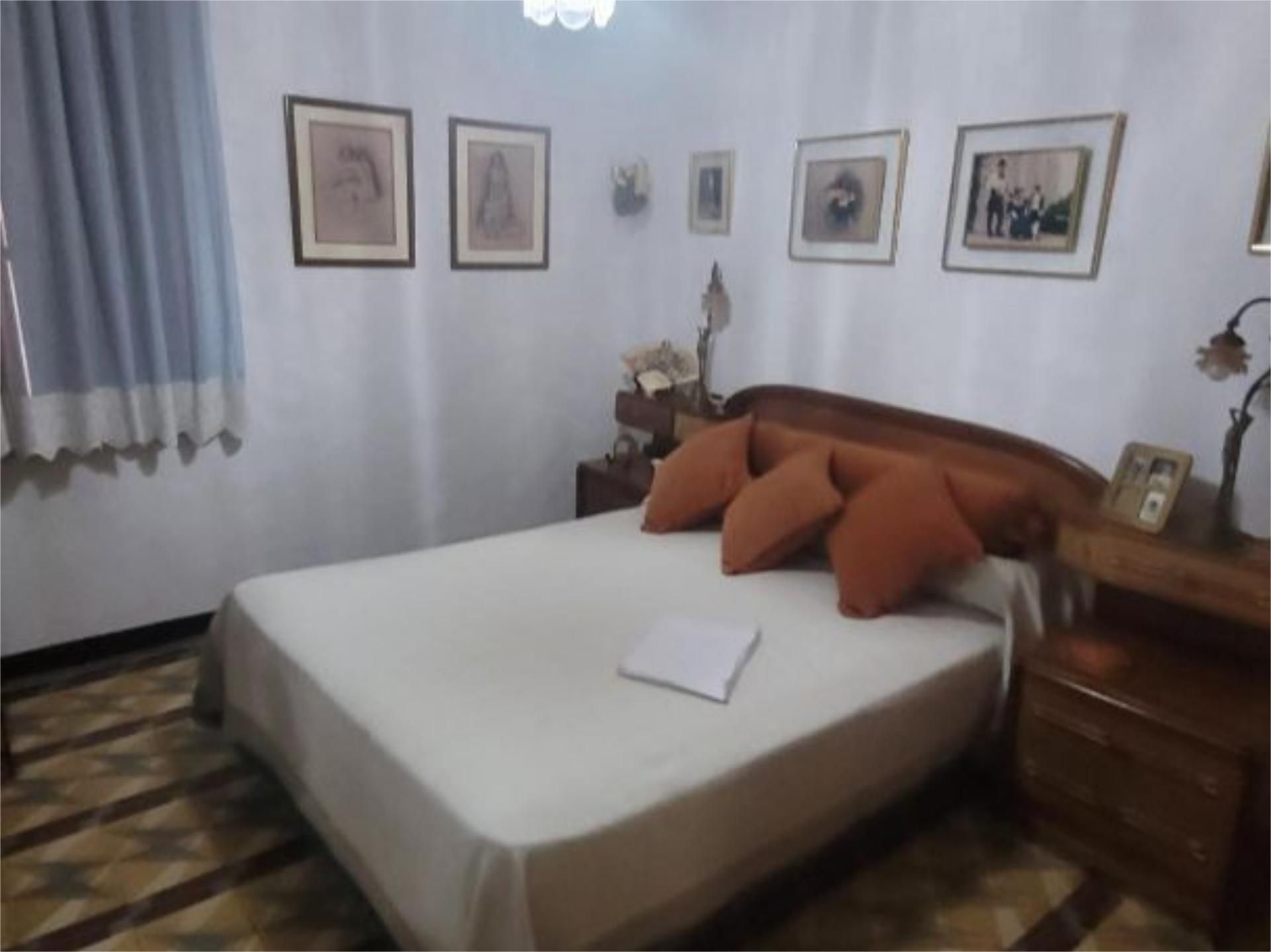 Schlafzimmer von Einfamilien-Reihenhaus miete in Andorra (Teruel) mit Abstellraum und Möbliert