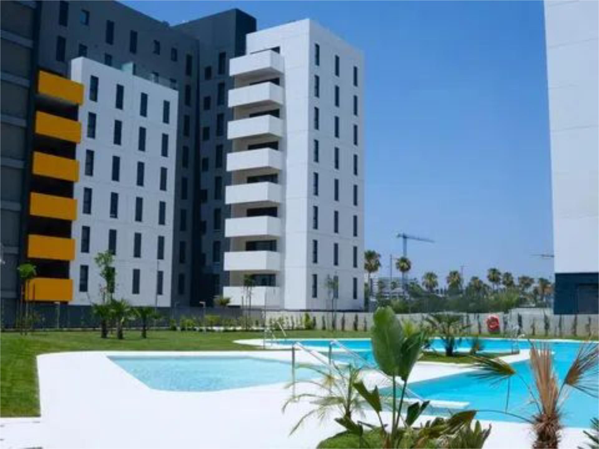 Swimming pool of Flat to rent in Dos Hermanas  with Air Conditioner, Heating and Private garden
