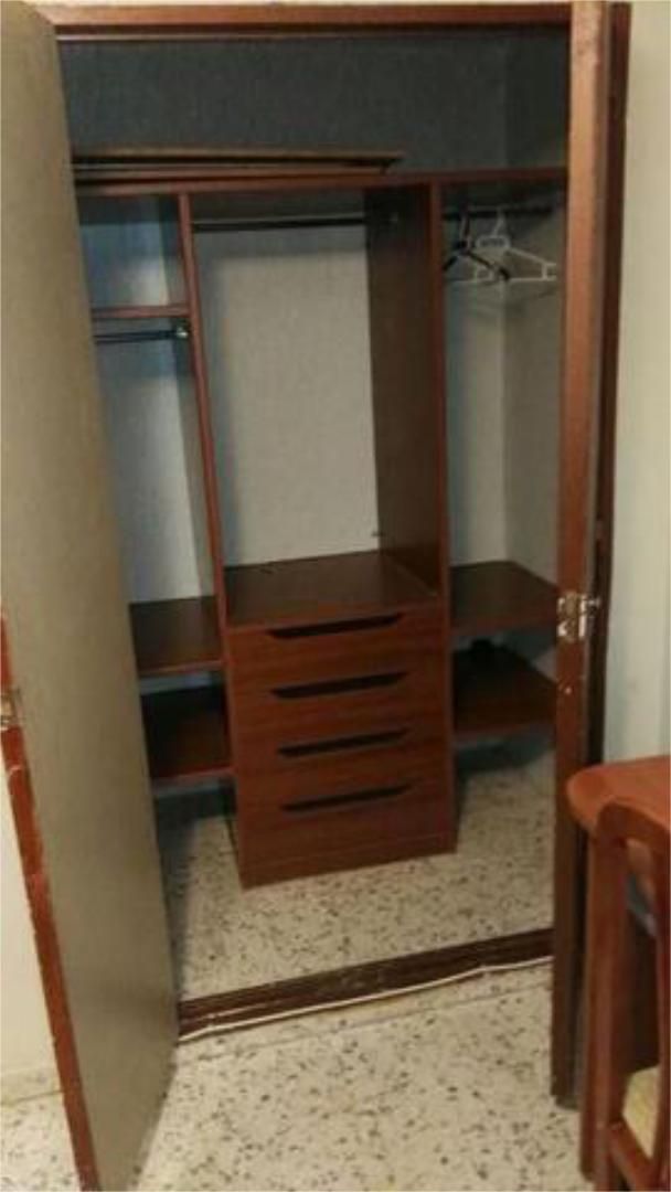 Dormitori de Pis de lloguer en Cáceres Capital amb Terrassa i Moblat