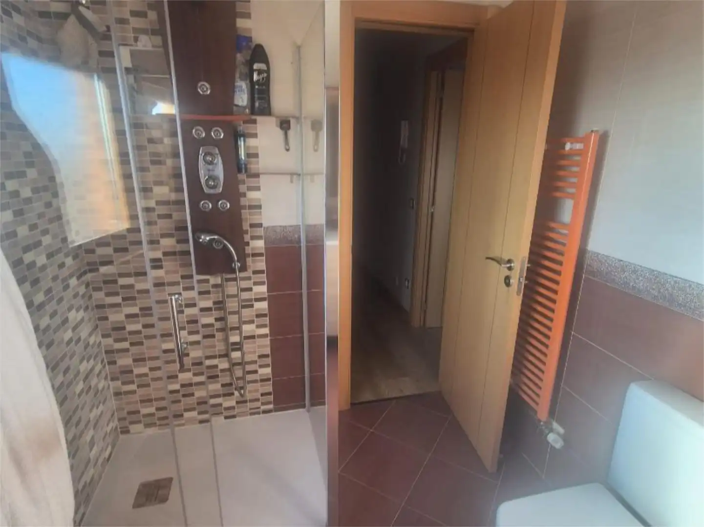 Flat for sale in Avenida Europa, 6, Onzonilla Bathroom of Flat for sale in Onzonilla with Heating, Parquet flooring and Terrace