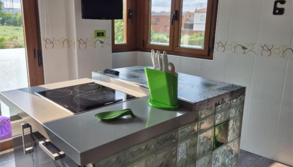 Photo 1 of Flat for sale in Avenida Europa, 6, Onzonilla, León