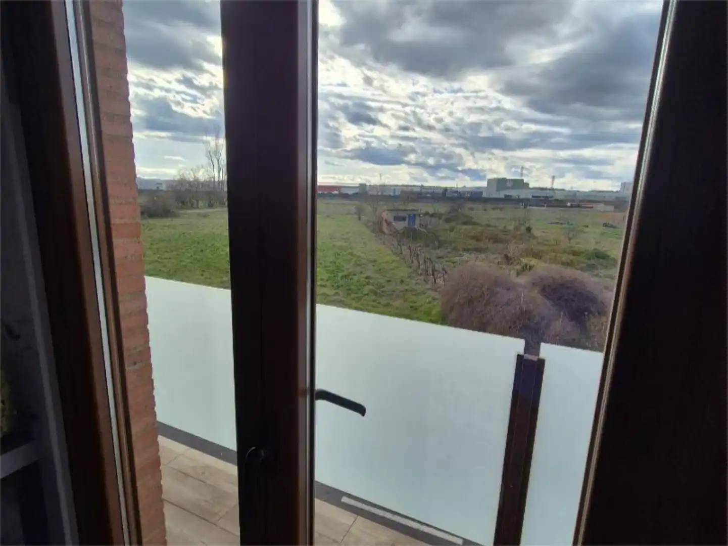 Flat for sale in Avenida Europa, 6, Onzonilla Balcony of Flat for sale in Onzonilla with Heating, Parquet flooring and Terrace