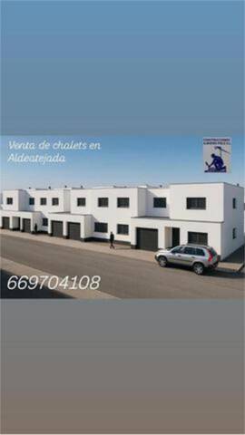 Casa adosada en Venta en Carbajosa de la Sagrada